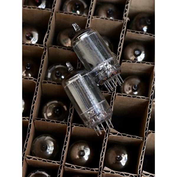 Bóng đèn điện tử Tube 5686 USA 9 chân.