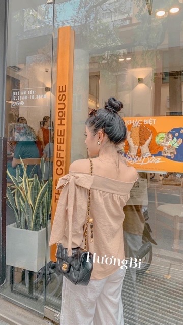 [Mã FAMAYWA giảm 10K đơn 50K] ÁO TRỄ VAI ĐŨI XƯỚC ĐÍNH NƠ | BigBuy360 - bigbuy360.vn