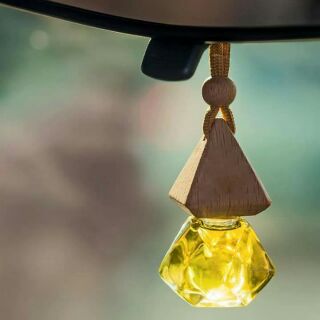 Tinh dầu treo xe