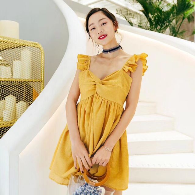Váy nhúm ngực