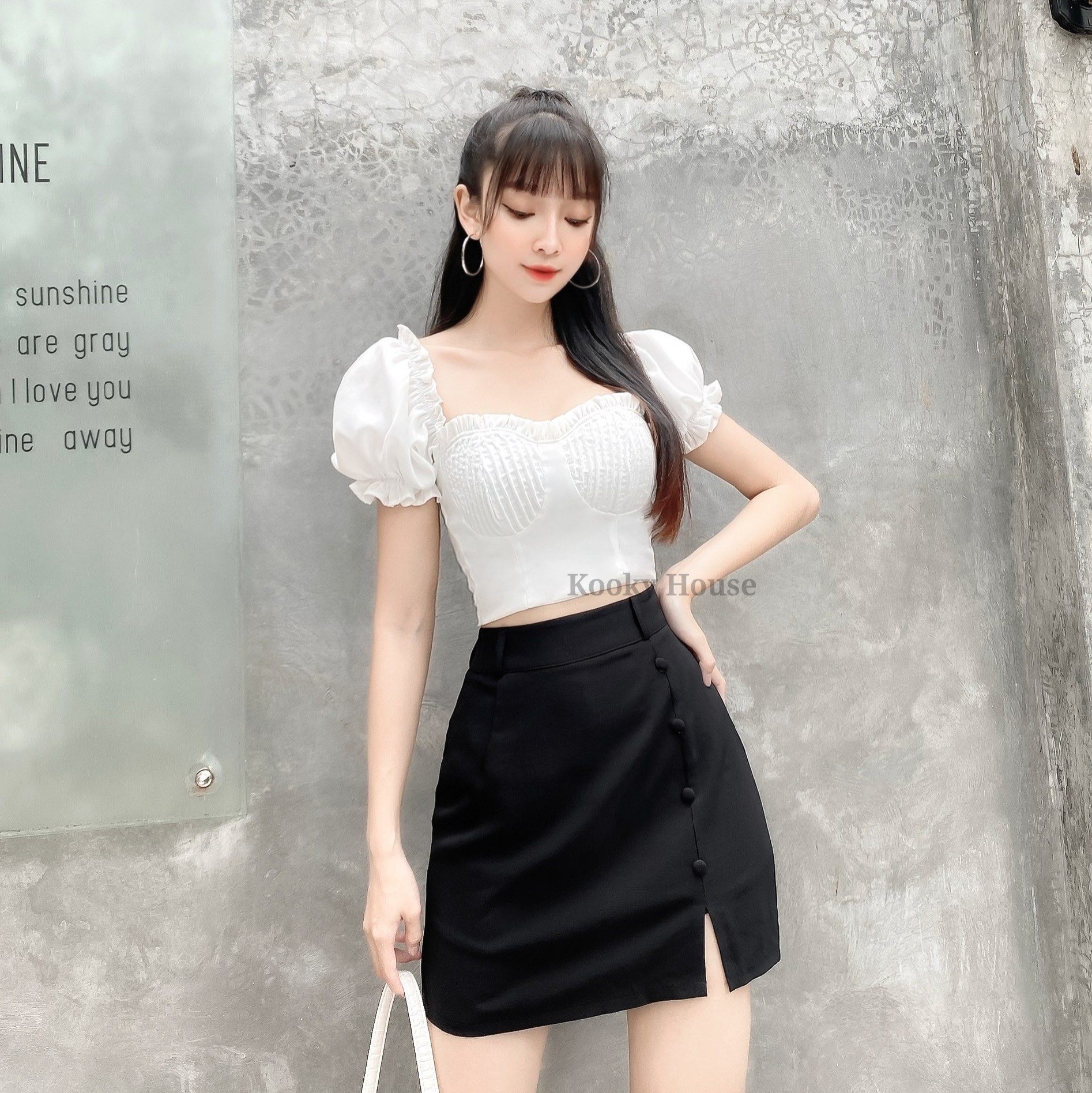 KOOKY HOUSE - JENA SKIRT - Chân váy xẻ tà 1 bên nhấn nút bọc