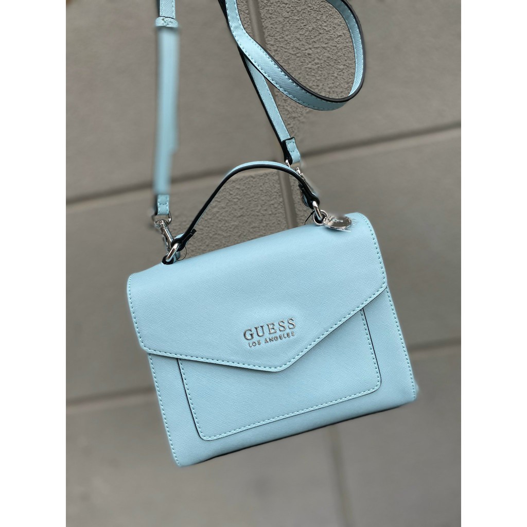 Túi xách nữ chính hãng Guess màu xanh mint  xinh lắm nhé chị em size 20x18cm