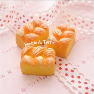 Bánh mì mô hình mini - được chọn mẫu