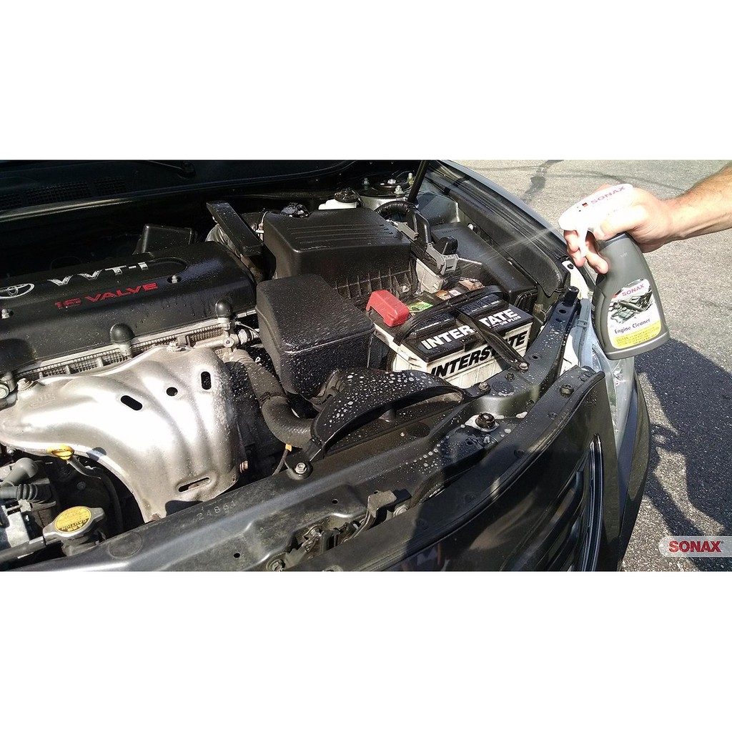 Nước rửa động cơ và dầu bảo quản động cơ ô tô  SONAX Engine and Cold Cleaner  543200 - 500ml