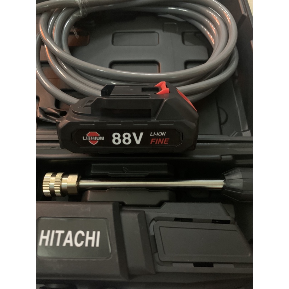 Máy Xịt Rửa Xe Bằng Pin - Máy Rửa Xe Cầm Tay chạy pin Htc 88v tặng kèm phụ kiện