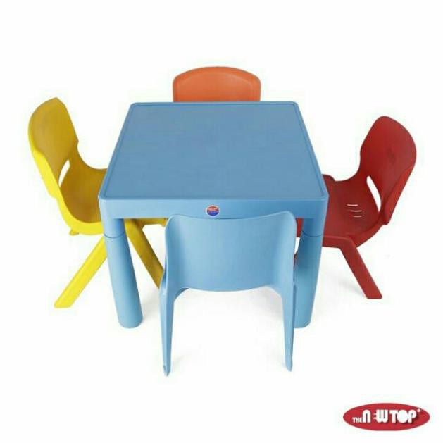 Bộ bàn ghế học sinh  cho trẻ từ 3-8 tuổi