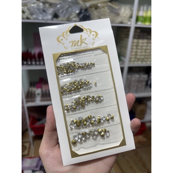đá chân nhọn trang trí nail