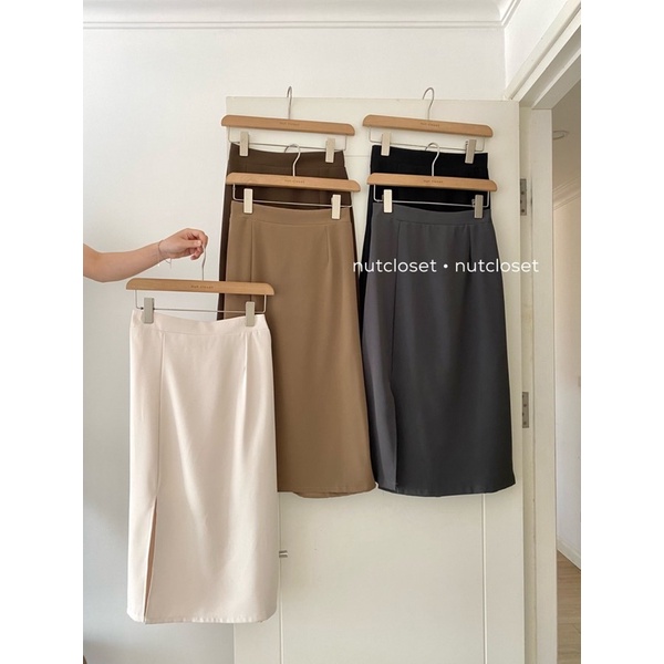 Chân váy dài xẻ trước_CV0088