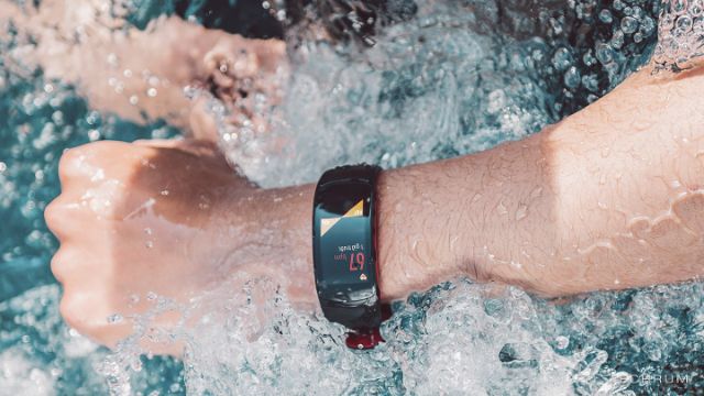 Vòng Đeo Tay Thông Minh Samsung Gear Fit2 Pro Mới 100%