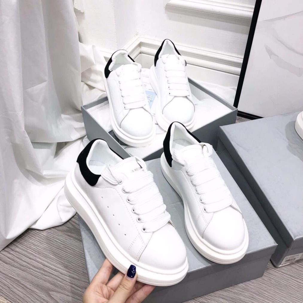 Giày thể thao nam nữ sneaker, giày MCQ da lộn độn đế 3cm màu trắng gót đen Hot Trend full bill box D1 FREESHIP .