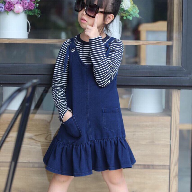 Váy jean da cá, áo cotton zip 5-13t. (made in Vietnam). 1 màu như ảnh. Form chuẩn, tính ra quá rẻ.
