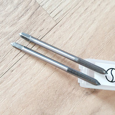 BỘ 2 CÂY VÍT TARO REN TRONG CẦM TAY SIZE M3