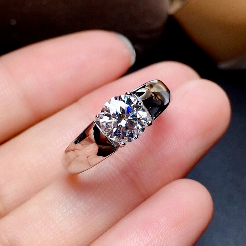 Nhẫn đeo tay bạch kim Moissanite 2 Pt950 thời trang