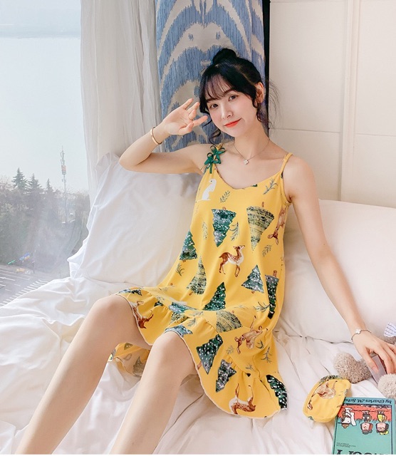 [Mã FASHIONGREEN44 giảm 10K đơn 50K] Váy Ngủ Hai Dây Có Đệm Ngực Đuôi Xếp Li Hot 2020 | WebRaoVat - webraovat.net.vn