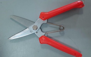kéo cắt cầm tay LASTAR