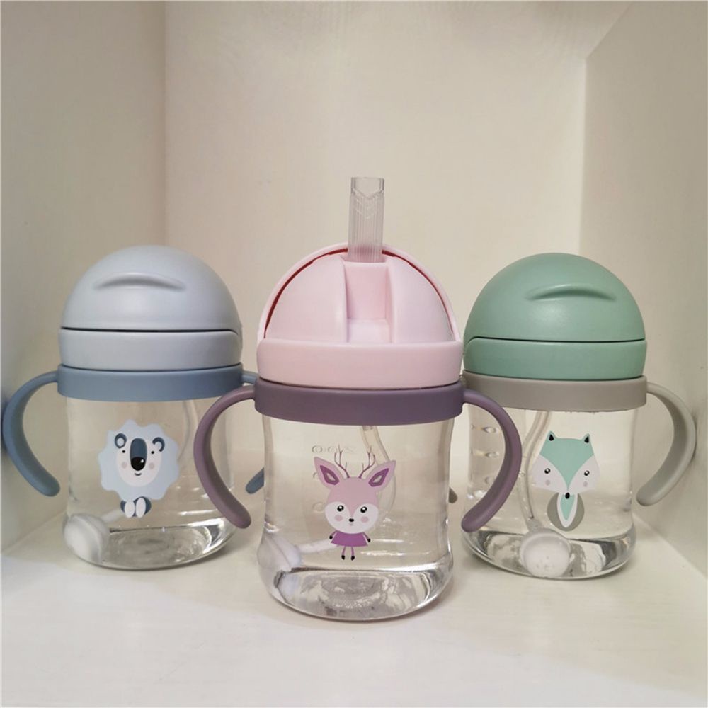 Bình nước nhựa có tay cầm và ống hút họa tiết hoạt hình dễ thương chống rò rỉ cho bé