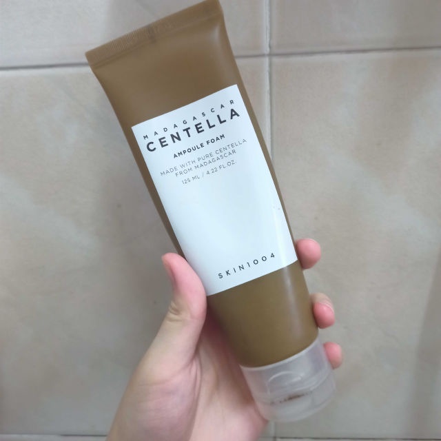 Sữa rửa mặt Skin1004 Madagascar Centella Ampoule Foam 125ml