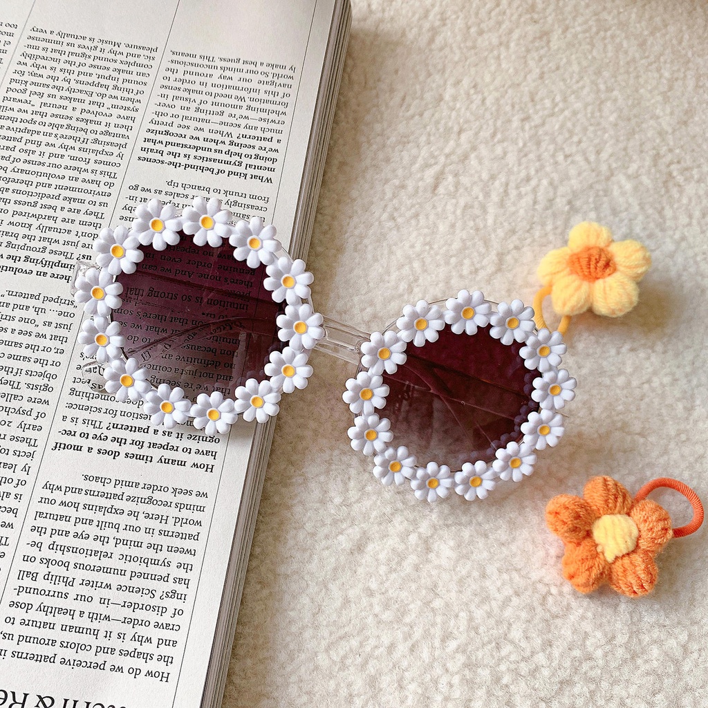 Kính mát gọng tròn trang trí hoa phong cách Hàn Quốc độc đáo thời trang