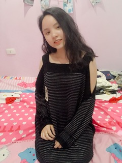 Áo len nữ hở vai