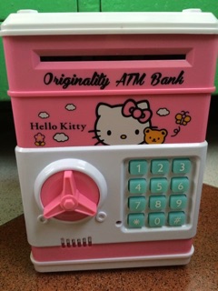 Két sắt hình kitty, đô rê mon, minion
