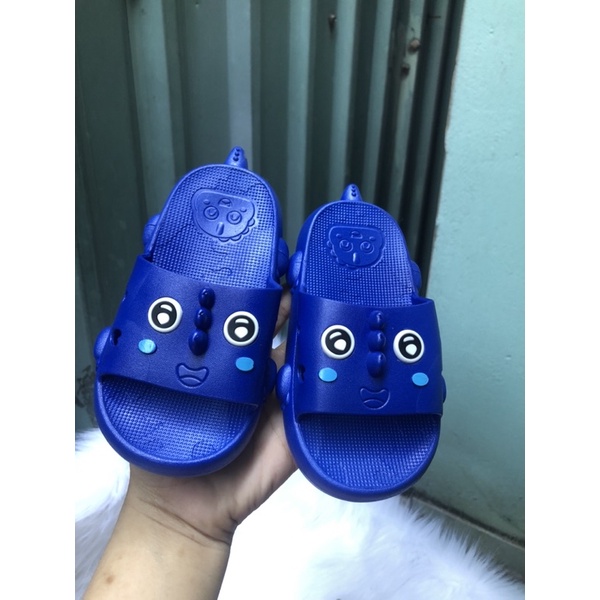 Dép quai ngang cho bé hình khủng long siêu cưng