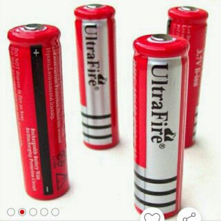 Combo 2 Pin sạc Ultra Fire