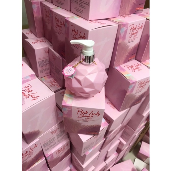 sữa tắm xông trắng pink