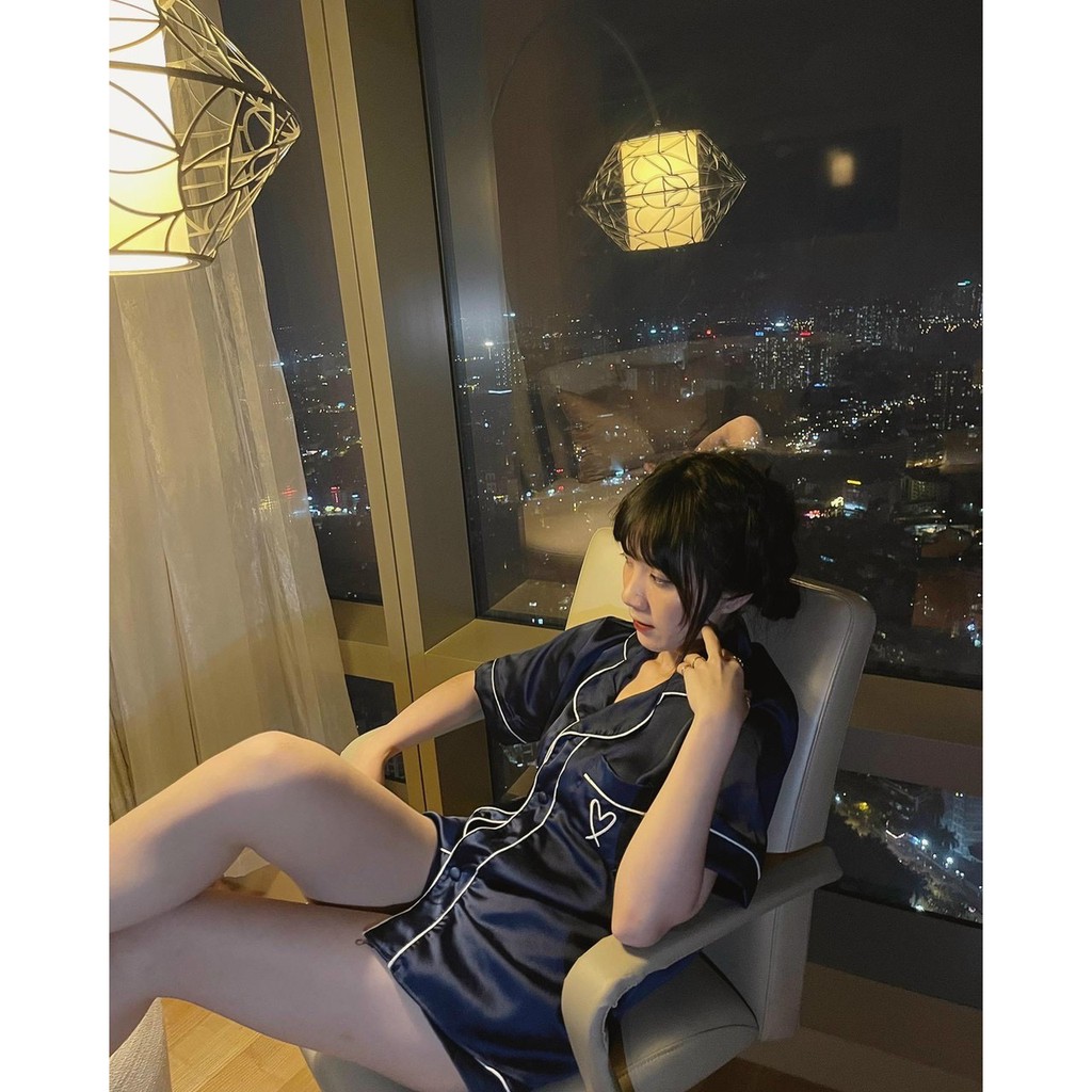 2021 - Bộ ngủ lụa tay ngắn quần đùi - cao cấp hàng đẹp - Hàng thiết kế pijama nữ lụa