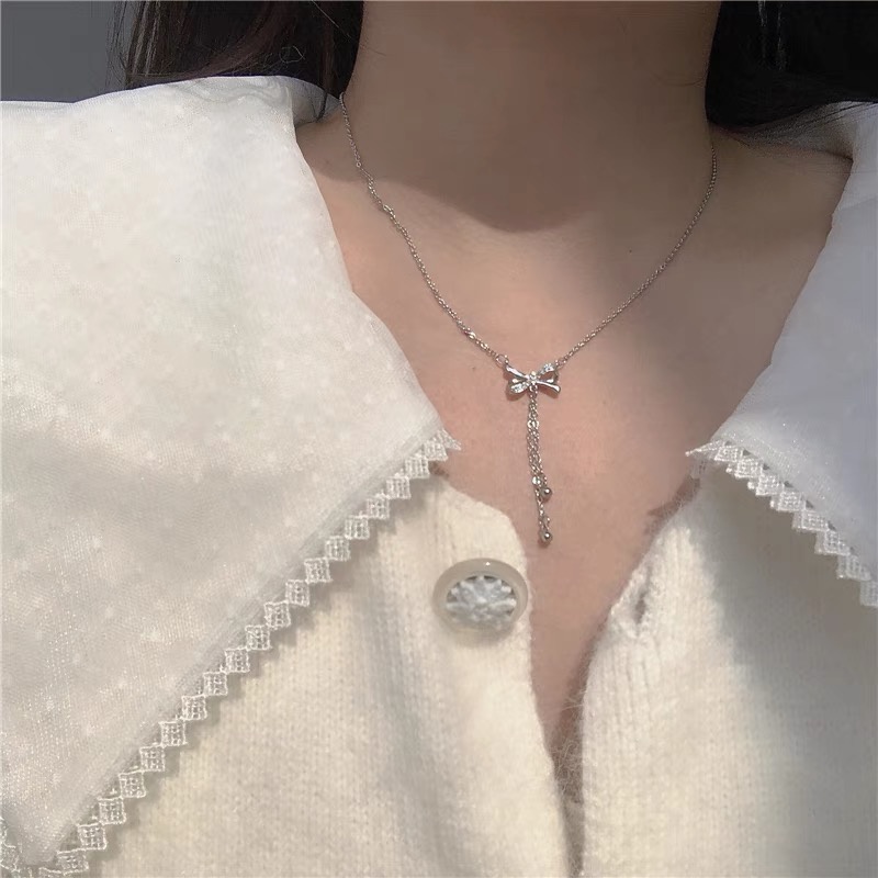 Dây Chuyền Dáng Dài Đính Nơ Tua Rua Thời Trang Cho Nữ