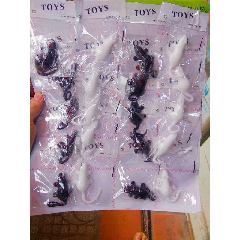Sticky toy vỉ 20 chuột dẻo đen trắng