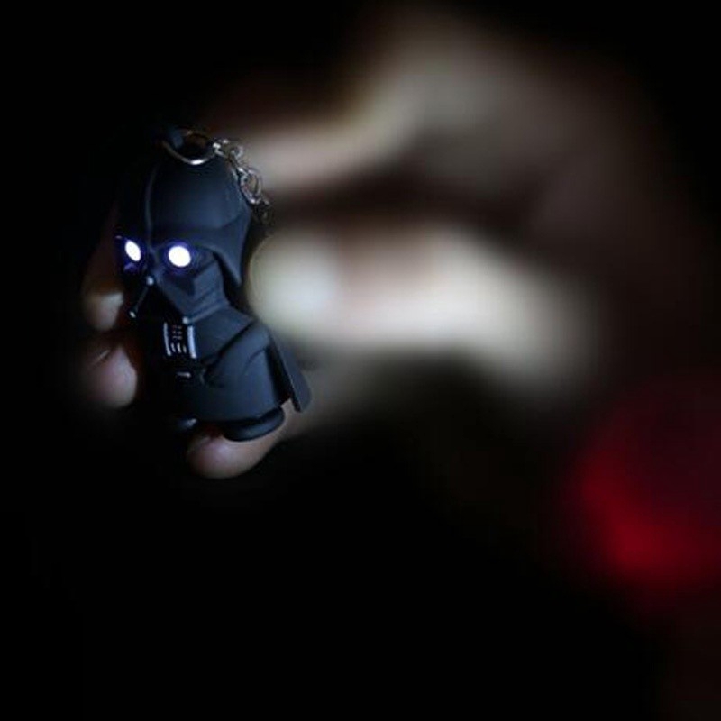 Móc Khóa Hình Tượng Darth Vader Có Đèn LED