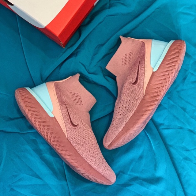 Giày Nike Epic React Rise màu hồng cho nữ