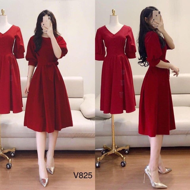 Váy đỏ xoè