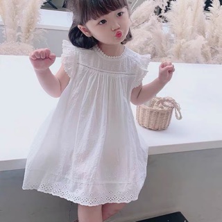 Váy ren trắng cho bé yêu