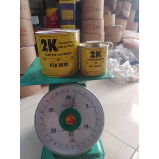 Sơn dầu bóng 2k vàng.