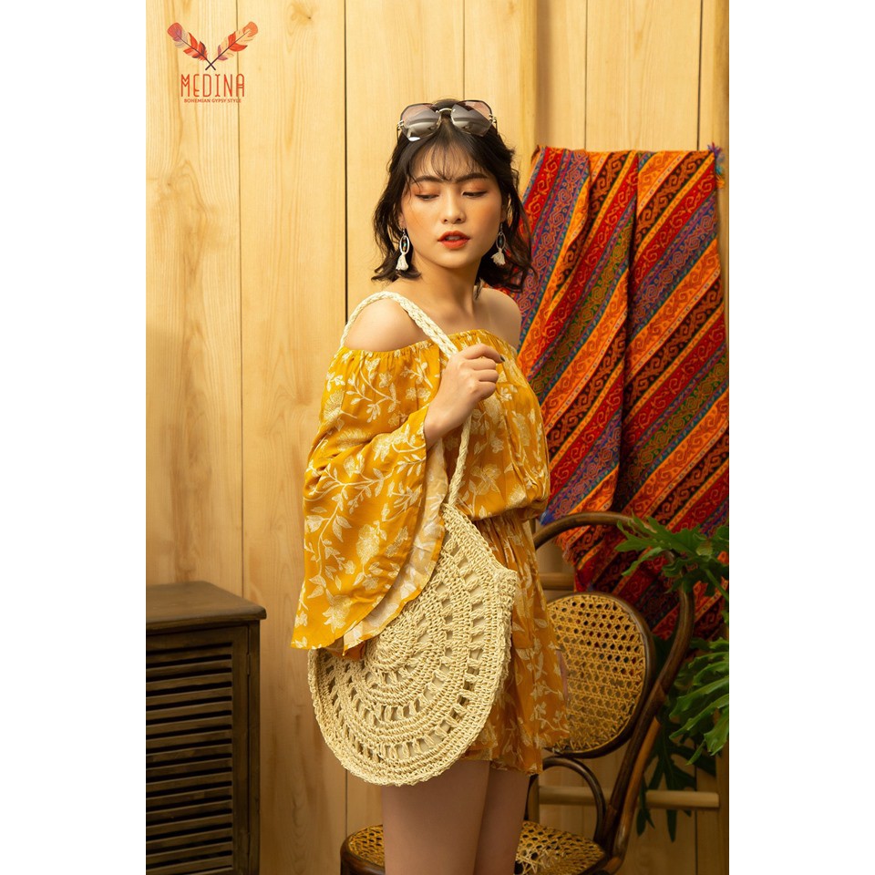 Jumpsuit hoa vàng trễ vai tay loe J5