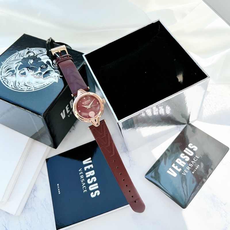 Đồng hồ nữ Versus dây da, mặt 30mm