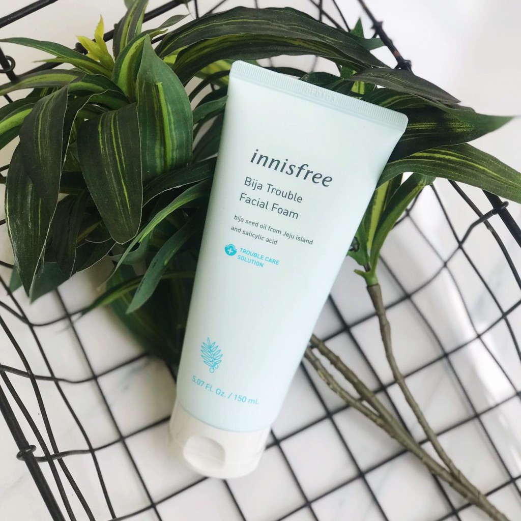 Sữa Rửa Mặt Dành Cho Da Mụn Innisfree Bija Trouble Facial Foam 150g