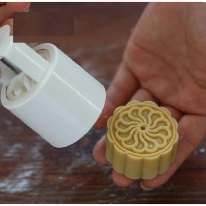 Khuôn làm bánh trung thu nhấn lò xo hình tròn 6 mặt