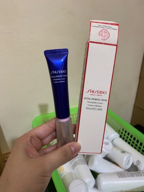 Kem nâng cơ mặt Shiseido Vital Perfection Wrinklelift Cream 15ml