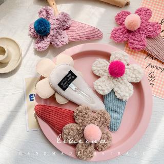 Kẹp tóc hình hoa xinh xắn cho nữ