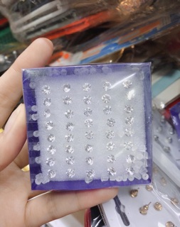 Bông tai đính đá lấp lánh tinh tế (1 đôi)