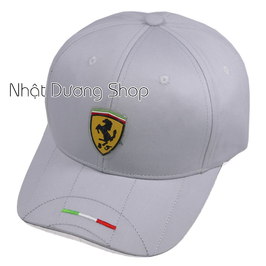 Nón kết nam đẹp logo nhựa mềm ngựa vàng, khóa gài Ferrari