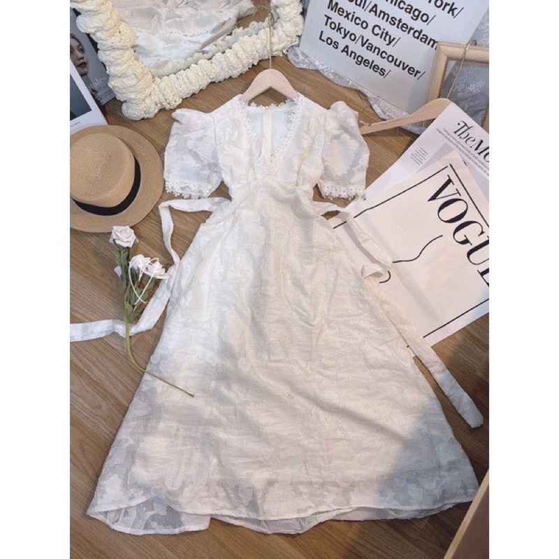 ĐẦM REN MIDI CỔ V TAY PHỒNG