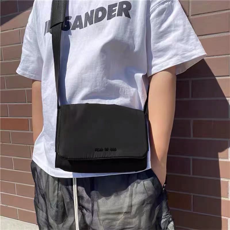 FEAR OF GOD FOG Season 7 One Shoulder Diagonal Messenger Bag High Street Pure Color Simple Chest Bag Mobile Phone Bag