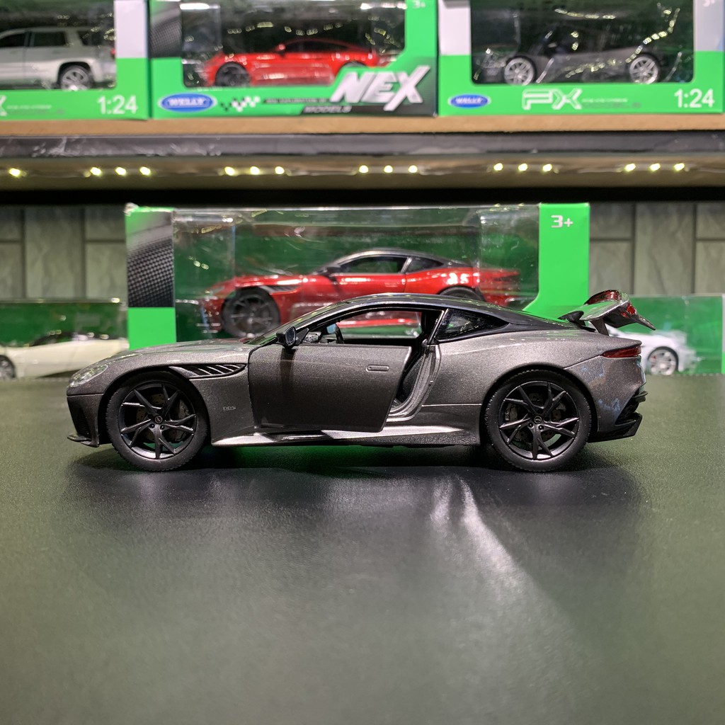 Xe mô hình Aston Martin DBS Superleggera tỉ lệ 1:24 Welly