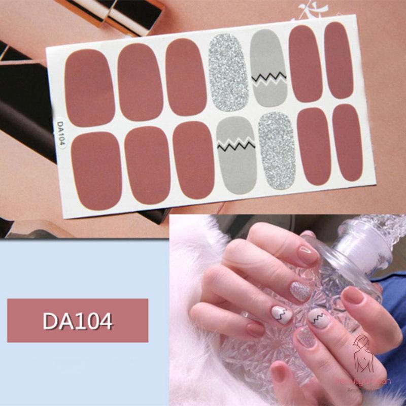 Giấy foil dán móng nghệ thuật