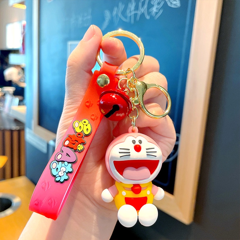 Móc khóa xe hơi hình Doraemon hoạt hình đáng yêu