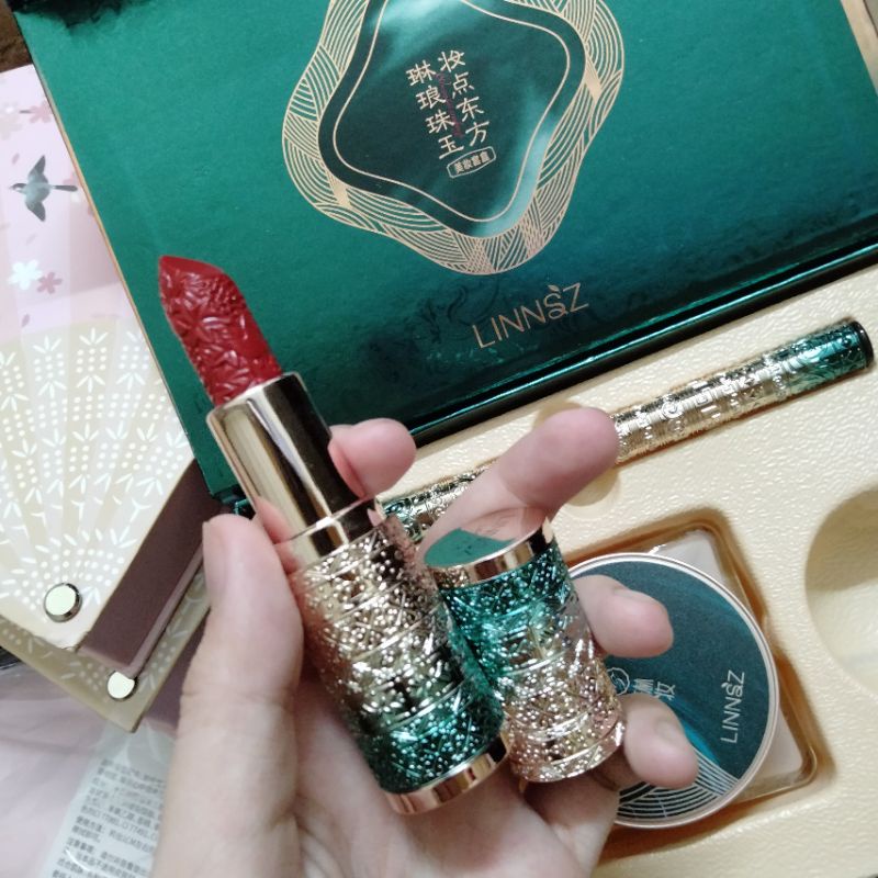 [SẴN] Set trang điểm nội địa trung 4 món Linnsz cánh bướm sang chảnh - Miss Xinh | BigBuy360 - bigbuy360.vn