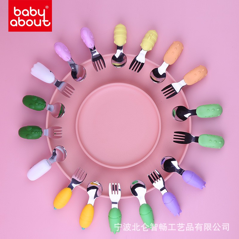 SET Thìa dĩa tập xúc cán ngắn BABY ABOUT , muống nĩa cán ngắn silicone an toàn. Thìa dĩa tập xúc cho bé